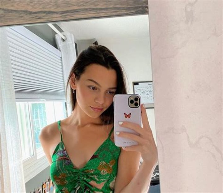 Aaliyah Mendes Pets - Celebrity Pets