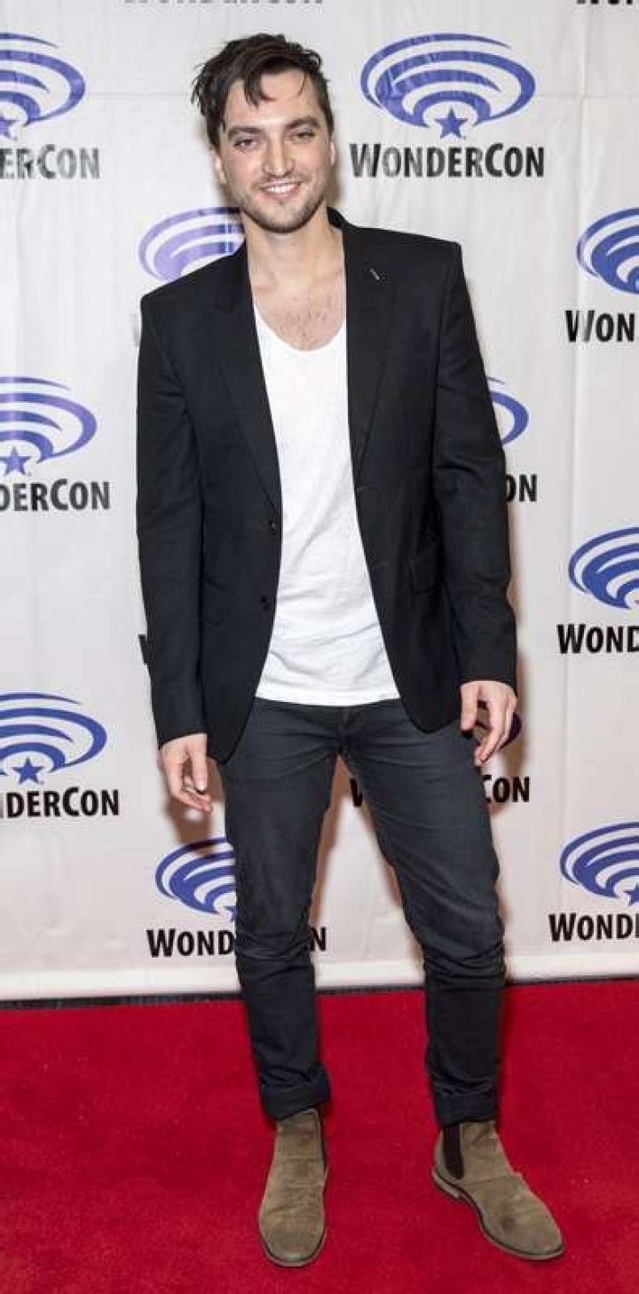 Adam Saleh Height - CelebsHeight.org