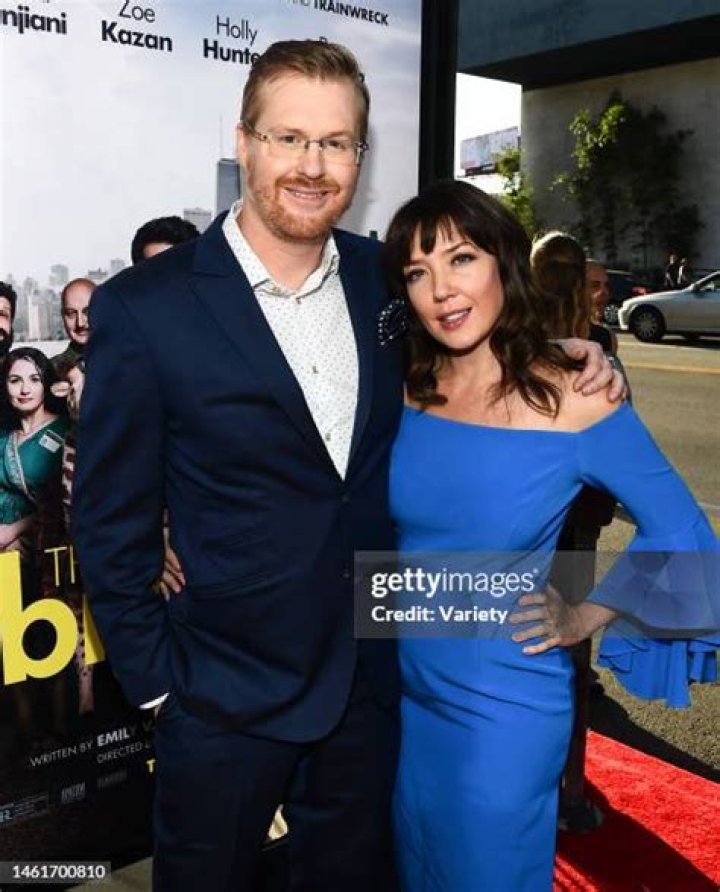American actress Lauren Cook and husband Kurt Braunohler are in a marital relationship since 2014.