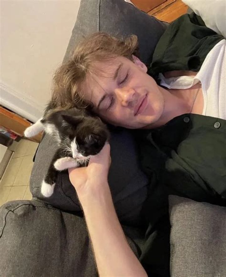 Christopher Briney Pets - Celebrity Pets