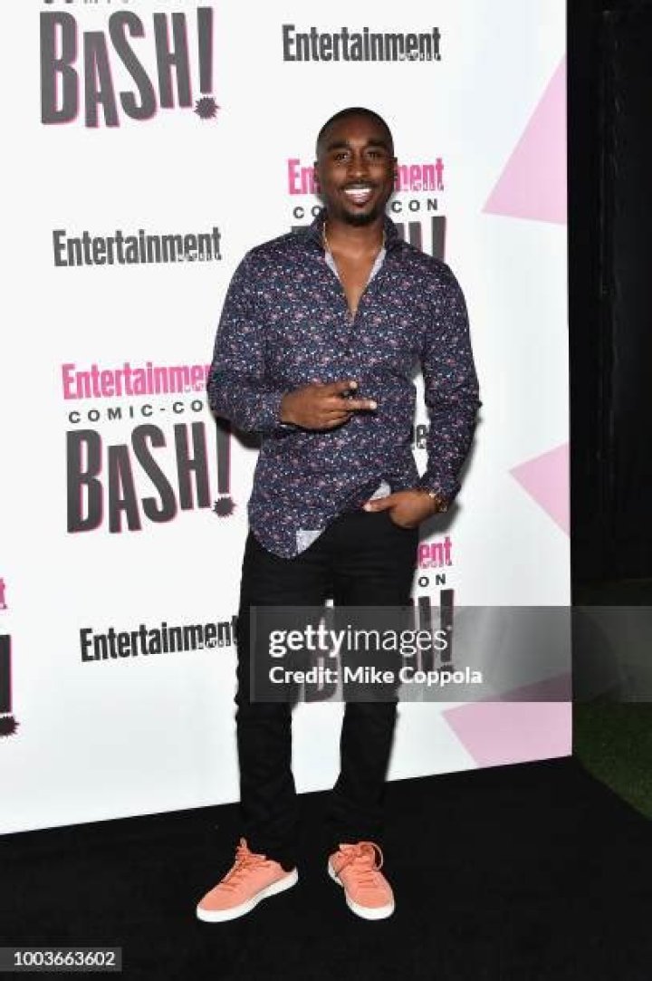 Demetrius Shipp Jr. Height - CelebsHeight.org