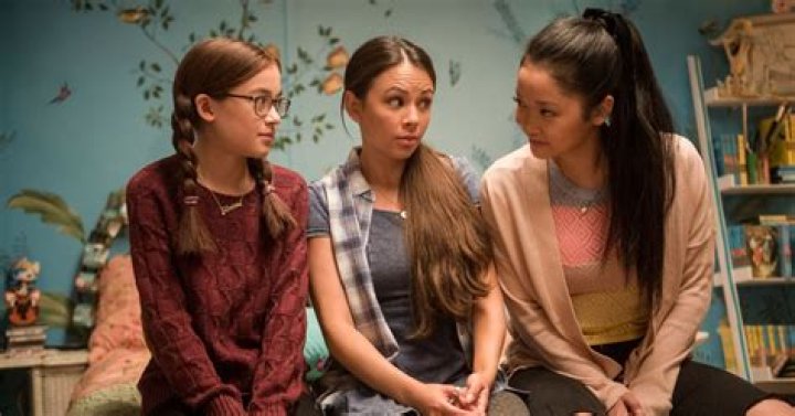 Did you catch the Jenny Han cameo in To All the Boys 3?