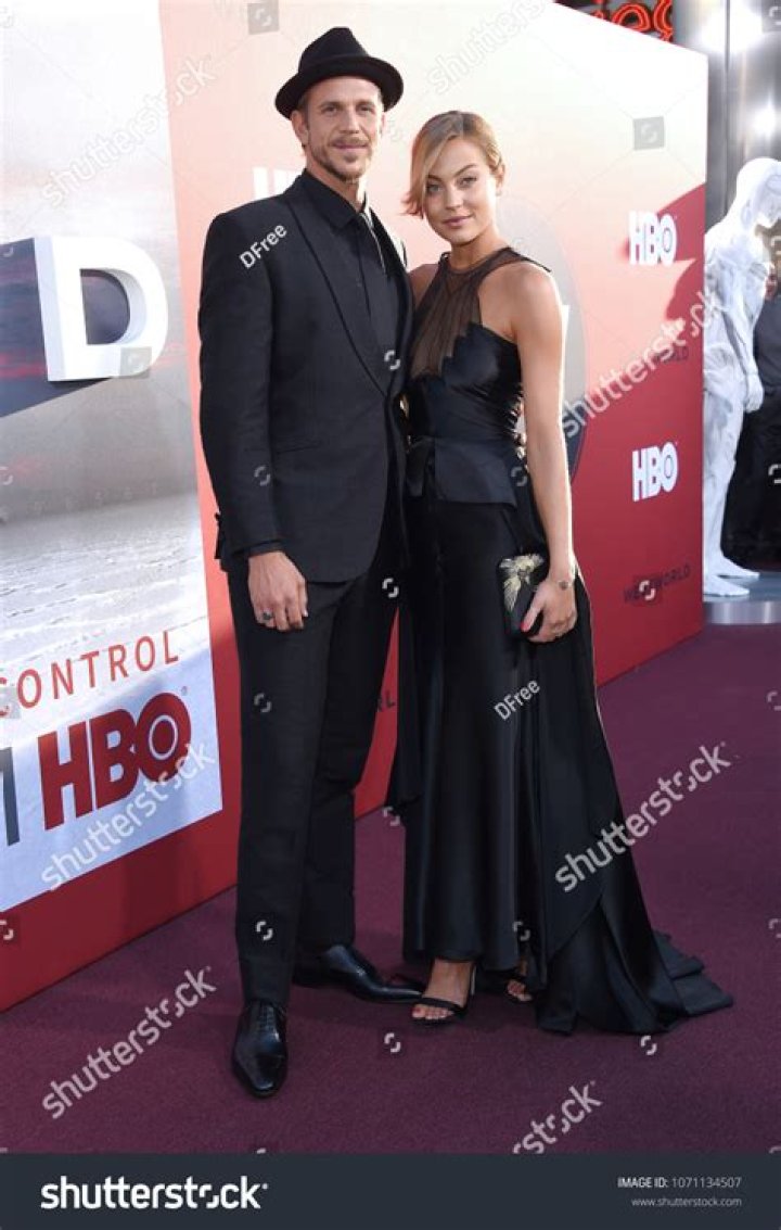 Gustaf Skarsgard and Hanna Alstrom's Married Status