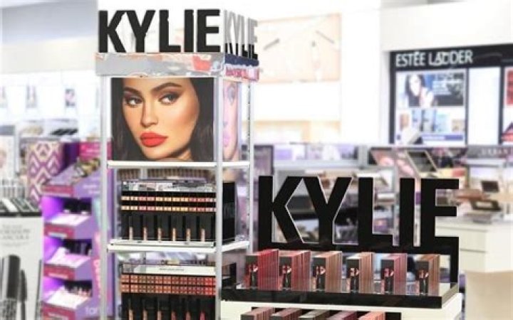 How Kylie Jenner Proved She Really Is a Billionaire After Sale of a Portion of 'Kylie Cosmetics'. Grab All the Details Here! Age 22.
