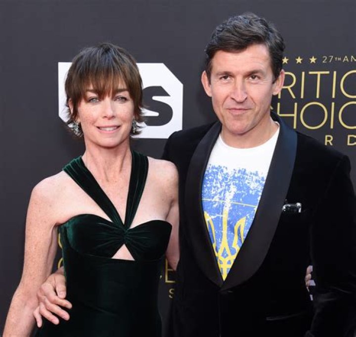 Is Julianne Nicholson Related to Jack Nicholson?