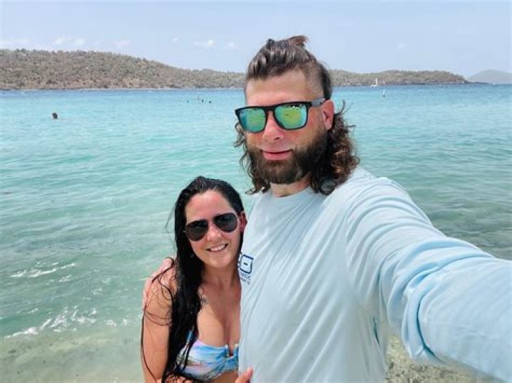 Jenelle Evans' Sister Makes NSFW Claims About Jenelle on Twitter