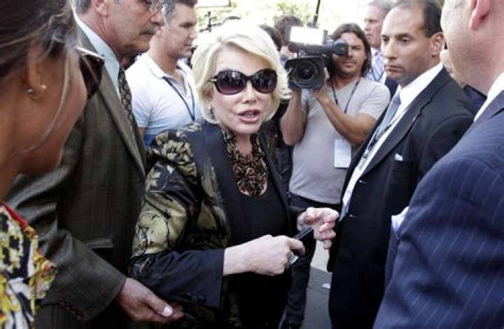 Joan Rivers Walks Out on CNN Interview