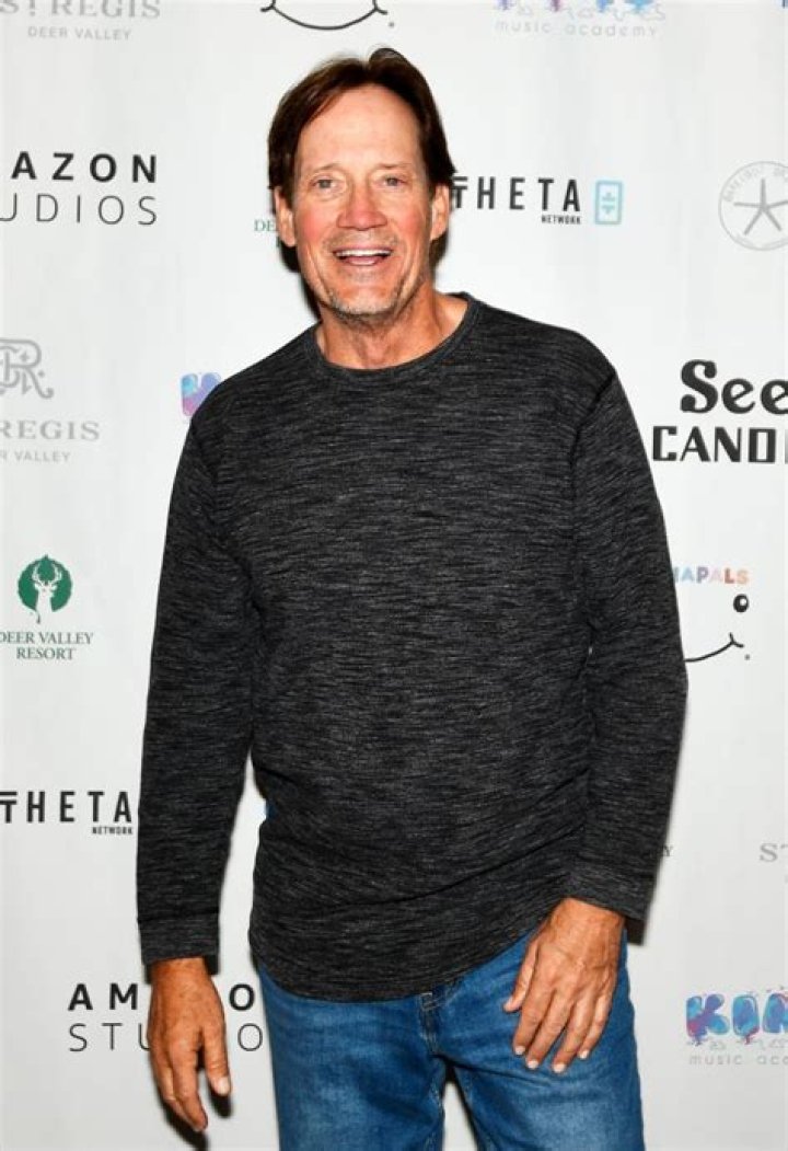 Kevin Sorbo Height - CelebsHeight.org