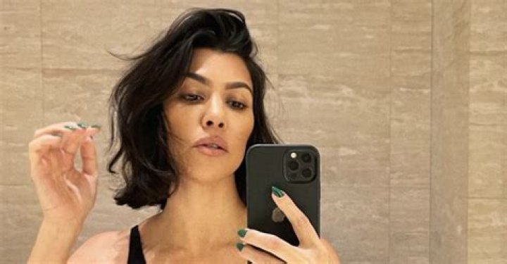 Kourtney Kardashian Shares Concerning X-Ray Photo