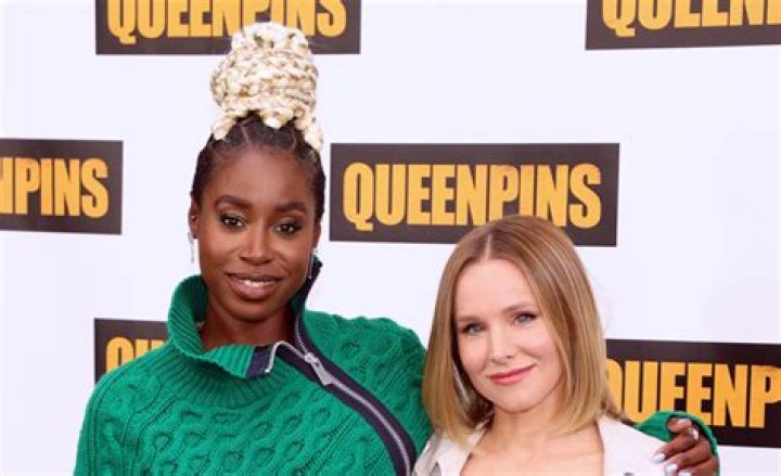 Kristen Bell's Paramount Plus movie Queenpins is coming to Netflix!
