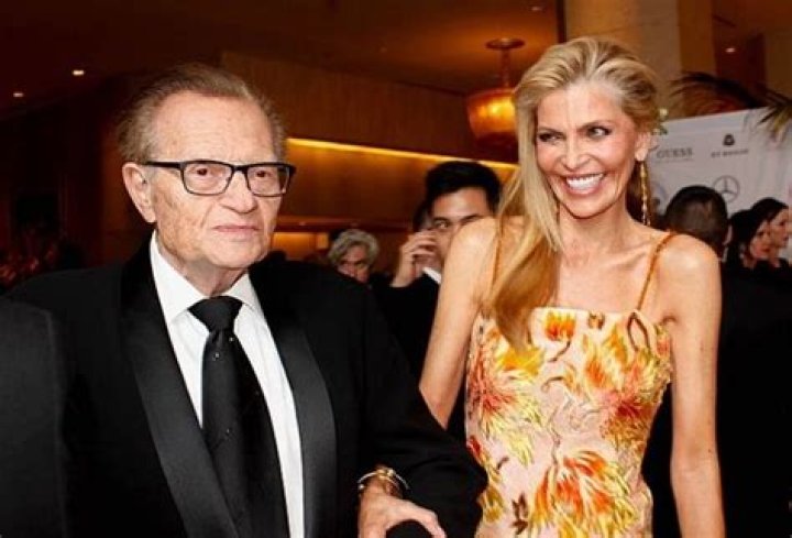 Larry King Height - CelebsHeight.org