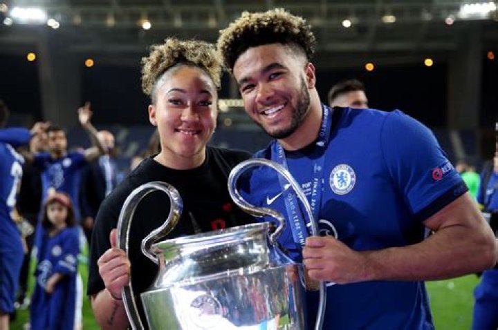 Lauren James Family: Parents Brother Sister And Partner