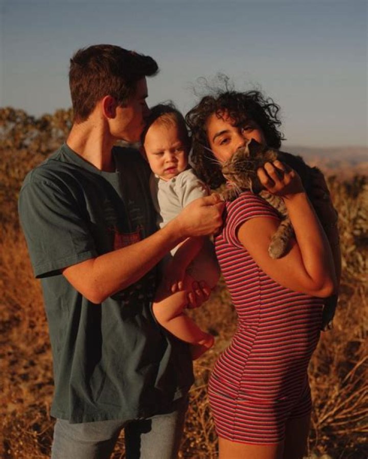 Nash Grier - Net Worth, Wife, Age, Girlfriend, Baby, VINE, Family, Bio-Wiki