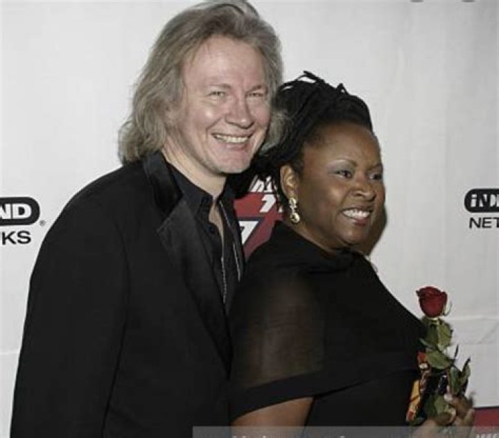 Robin Quivers Married, Boyfriend, Dating, Cancer, Now