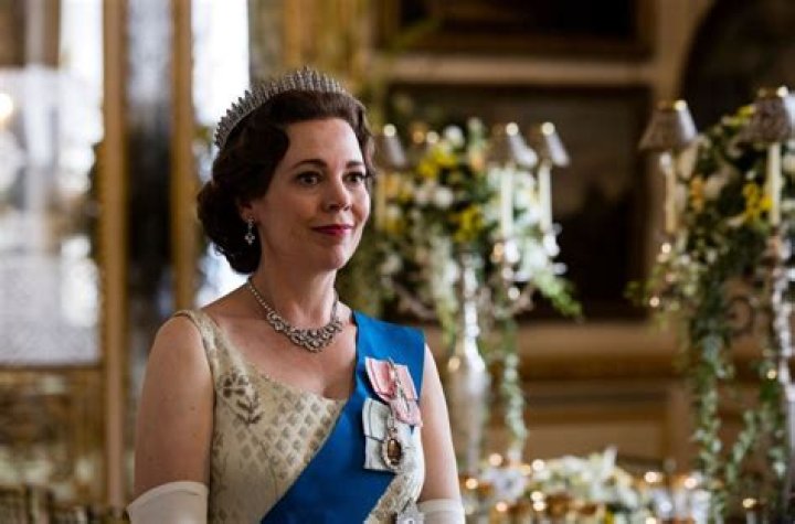 The Crown's lead actress Olivia Colman is married to Ed Sinclair since 2001