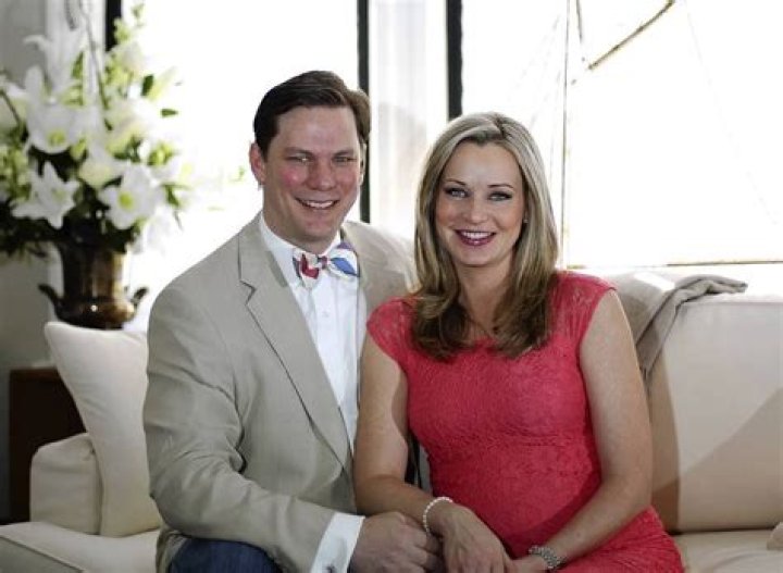 The Fox News Anchor, Sandra Smith is married to John Connelly (Bio, Age, Height, Husband, Children, Net Worth & Salary)